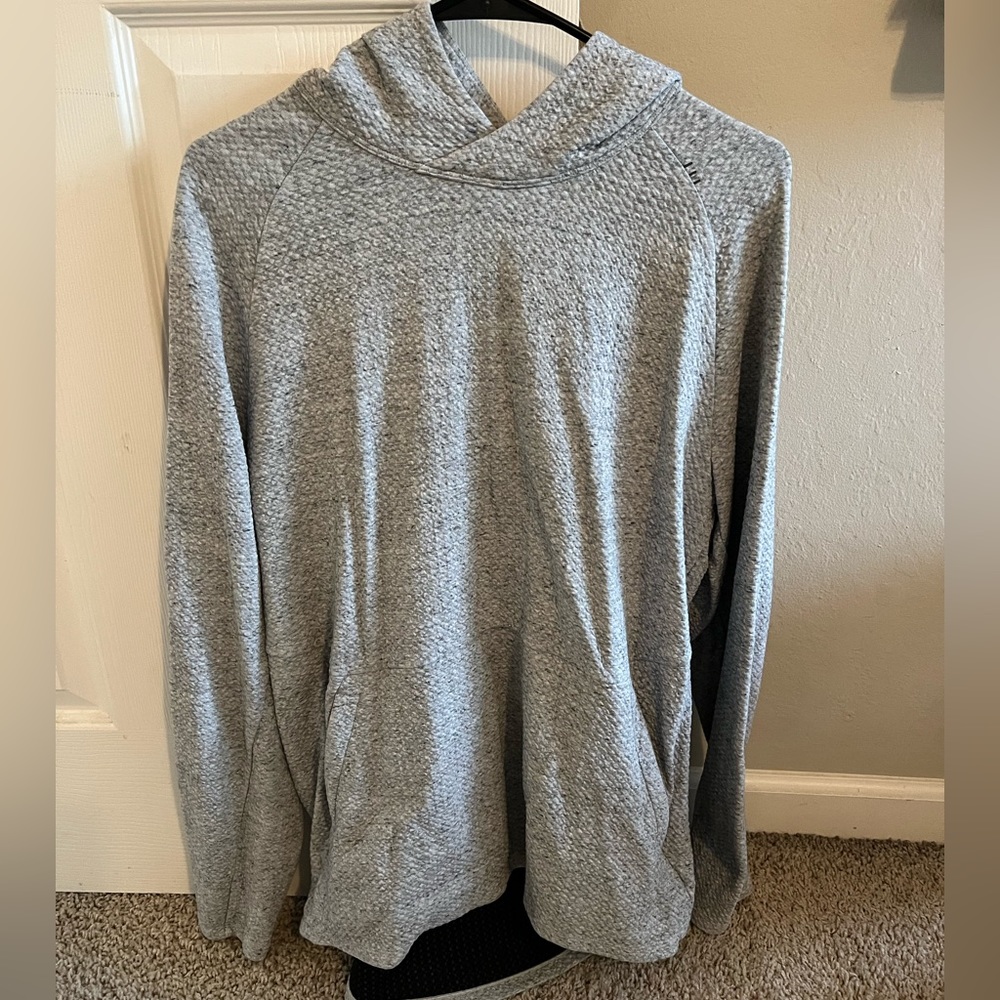 Lululemon men’s workout hoodie
